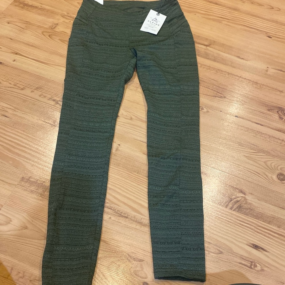 Alpine design tight